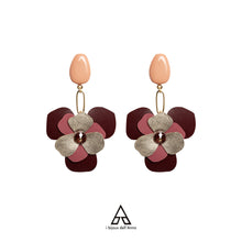 Load image into Gallery viewer, AGATHEA EARRINGS